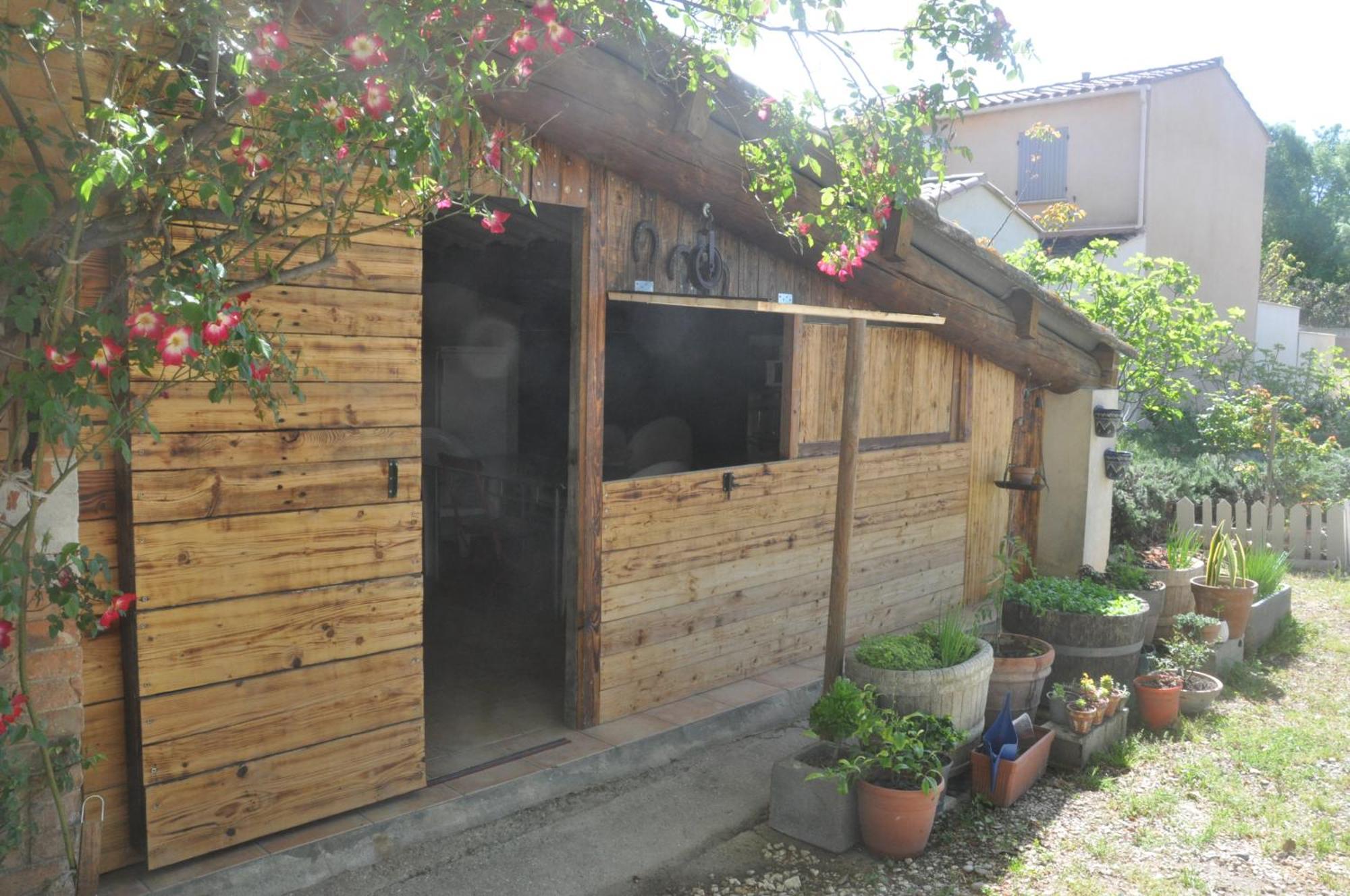 Bed and Breakfast La Ferme De Tonton Jules Et Mame Julia Entraigues-sur-la-Sorgue Екстер'єр фото